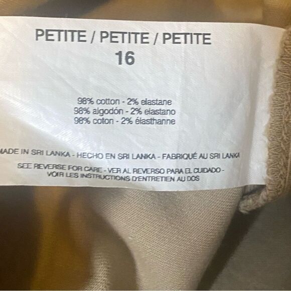 Gloria Vanderbilt New With Tags Perfect Khaki Bermuda Mia Shorts Size 16P - Picture 6 of 15